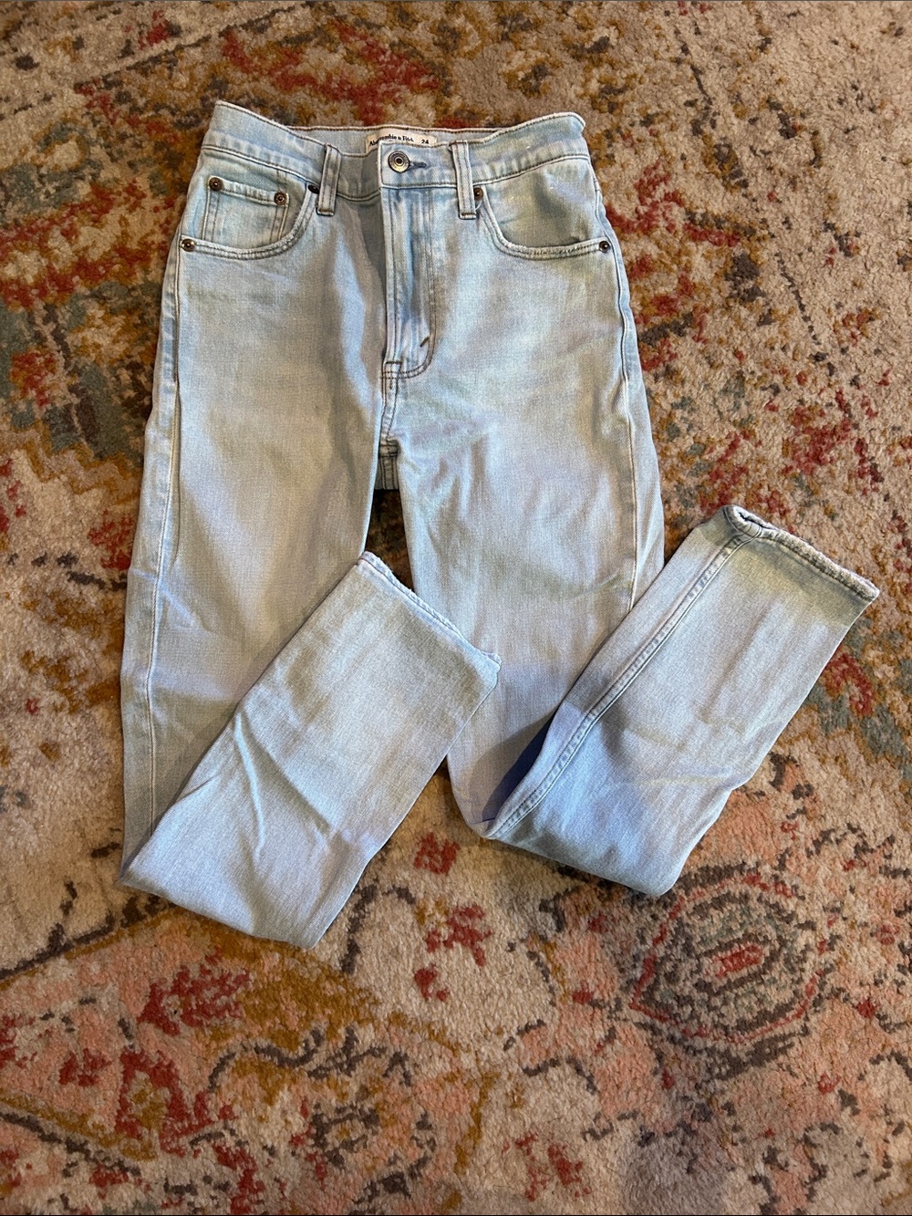 Abercrombie & Fitch Light Wash The Skinny High-Rise Jeans